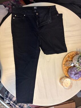 Urban Outfitters Black Skinny Jeans — High-Rise Stretch